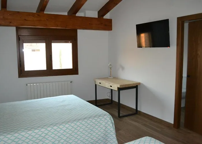 La Madrona בית כפרי