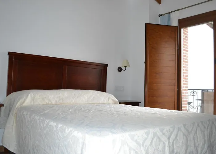 La Madrona 乡村民宿 Fuenlabrada de los Montes